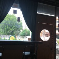 Long story cafe ลองสตอรี่