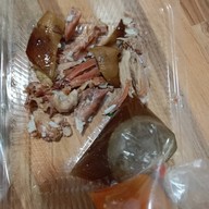 ข้าวขาหมู & ก๋วยจั๊บซิ่ง (แม่คาว)