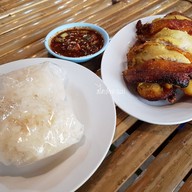 ส้มตำเปิดท้ายเจ๊เดือน นครปฐม