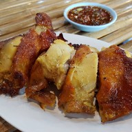 ส้มตำเปิดท้ายเจ๊เดือน นครปฐม