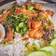 เจ้วันอาหารตามสั่ง&ยำรสเด็ด(สาขา2ตึกดับเพลิงนาเกลือ) สาขานาเกลือ