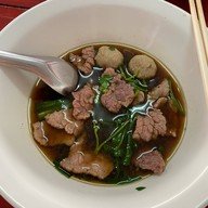 ก๋วยเตี๋ยวเด็กเส้น