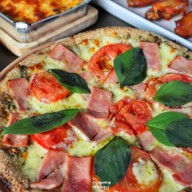 PUKA Pizza ริมสวน