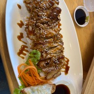 ข้าวปั้น ซูชิเฮ้าส์ (หน้าศาล) ข้าวปั้น ซูชิเฮ้าส์ (หน้าศาล)