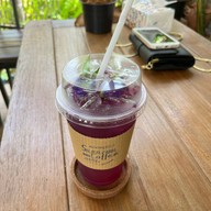 สวน 2 ครูคาเฟ่และรีสอร์ท