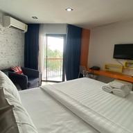 The Loft Seaside Sriracha Hotel