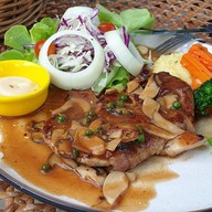 ชา-ปัง dessert&cafe -