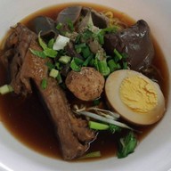 ก๋วยเตี๋ยวเป็ดตุ๋น นครปฐม