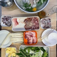 ร้านเจ้าอ้น หมูกระทะ จิ้มจุ่ม แจ่วฮ้อน