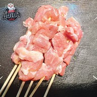 กระเพราพริกแห้งหน้าบ้าน