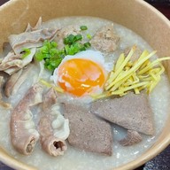 หมีกินโจ๊ก นกกินข้าว STATION