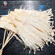 กระเพราพริกแห้งหน้าบ้าน