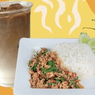 Moka  on Earth ข้าวกระเพราแซ่บ+เครื่องดื่ม