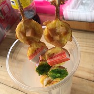 โกโจ๊กข้าวมันไก่ หลังสนามติณ