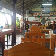 บรรยากาศ มนฑ์สรวง ผัดไทห่อไข่