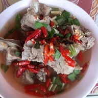ร้านเจ๊แมวข้าวขาหมูหลังบิ๊กซีนวนคร