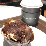 DEAN & DELUCA ออล ซีซั่นส์ เพลส