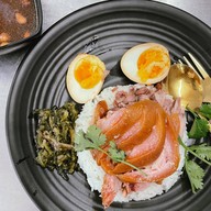 เมนูของร้าน ขาหมูกระทะทอง(ต้มถั่ว) คลองสาน - เจริญนคร - ตากสิน