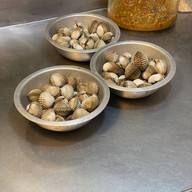 เรื่องหอยไว้ใจเรา สาขาFoodVilla food villa