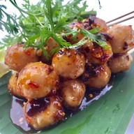 เต็งหนึ่ง ลูกชิ้นเมืองทอง นวมินทร์ 68 หมู่บ้านธนะสิน นวมินทร์ 68