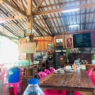 ป่าไผ่ผู้ใหญ่กูล