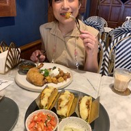 Brunch & Munch UD Town