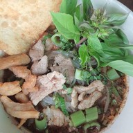 ก๋วยเตี๋ยวเรือ ลานทัพหลวง 1 สาขาหลัก