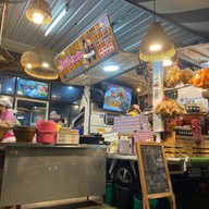 ส้มตำเปิดท้ายเจ๊เดือน นครปฐม