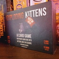 หมีริมคลอง