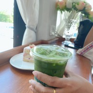 homlamoon cafe