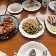 เมนูของร้าน พระราม 9 ไก่ย่าง พระราม 9