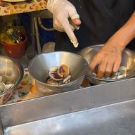 เรื่องหอยไว้ใจเรา สาขาFoodVilla food villa