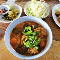 เมนูของร้าน ข้าวซอยแม่มณี 2
