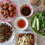 เมนูของร้าน ครัวลาบเป็ดกาฬสินธุ์ ป้าน้อย