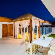 บ้านอิงตะวัน พูลวิลล่าหัวหิน