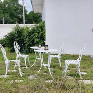 Wicket White Villa (วิกเกท ไวท์ วิลล่า)