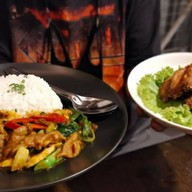 เสือกคาเฟ่ เขตแปด