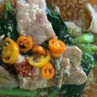 เฮง เฮงราดหน้ายอดผัก(อิสรภาพ5) เฮง เฮงราดหน้ายอดผักสาขาอิสรภาพ5