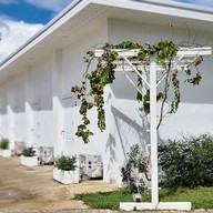 Wicket White Villa (วิกเกท ไวท์ วิลล่า)