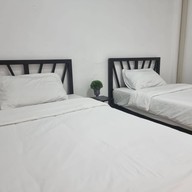 Wicket White Villa (วิกเกท ไวท์ วิลล่า)