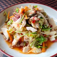 เจ้นุ้ยยำไก่แซ่บ อาหารตามสั่ง ซอยหน้าวัดหัวลำโพง