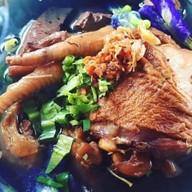 เมนูของร้าน บ้านมาดามนกยูง บ้านมาดามนกยูง