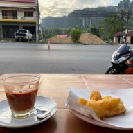 จ๊ะดำข้าวยำ