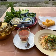 จ๊ะดำข้าวยำ