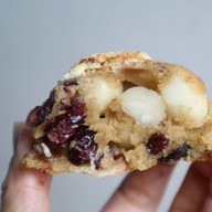 Lollipops The Baking Room x Elan