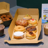 Moon Doughnuts & Drinks -