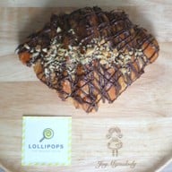 Lollipops The Baking Room x Elan