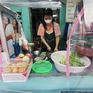 น้อยน้ำตกเนื้อ