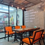 Atmosphere of Tg Music Cafe