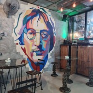 Atmosphere of Tg Music Cafe